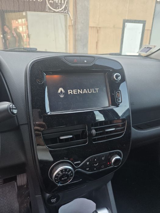 Renault Clio versão Shumacher