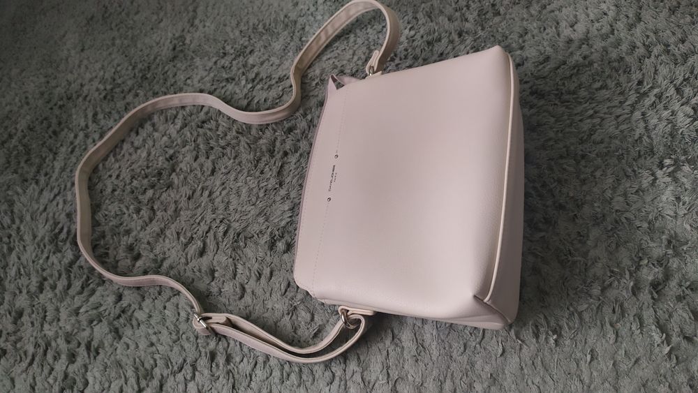 Новая сумочка с ремешком