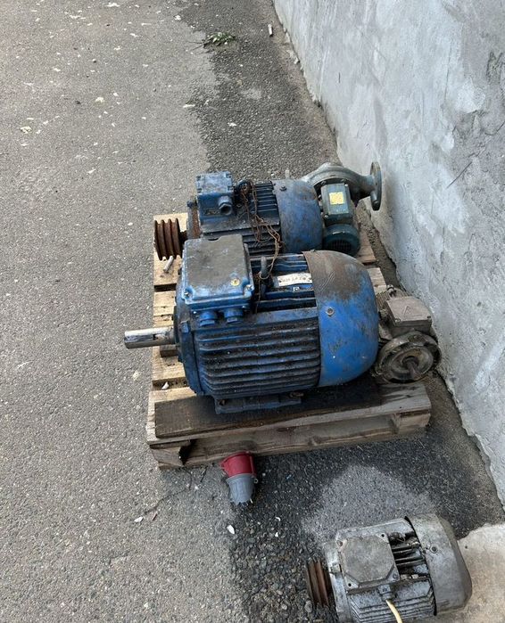 Продам Эл-двигателя 7.5 кВт 11 кВт 15 кВт насосы