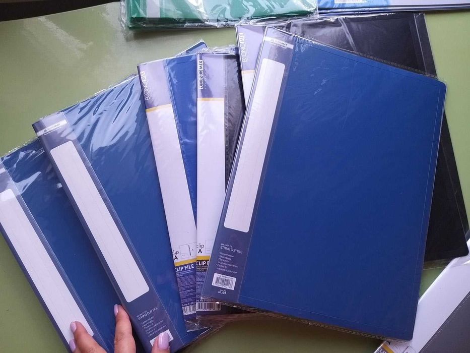 Папка-скоросшиватель пластиковая с перфорацией Индекс-разделители