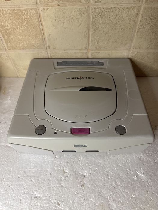 Sega Saturn - nie czyta płyt, idealna pod Saroo lub Fenir