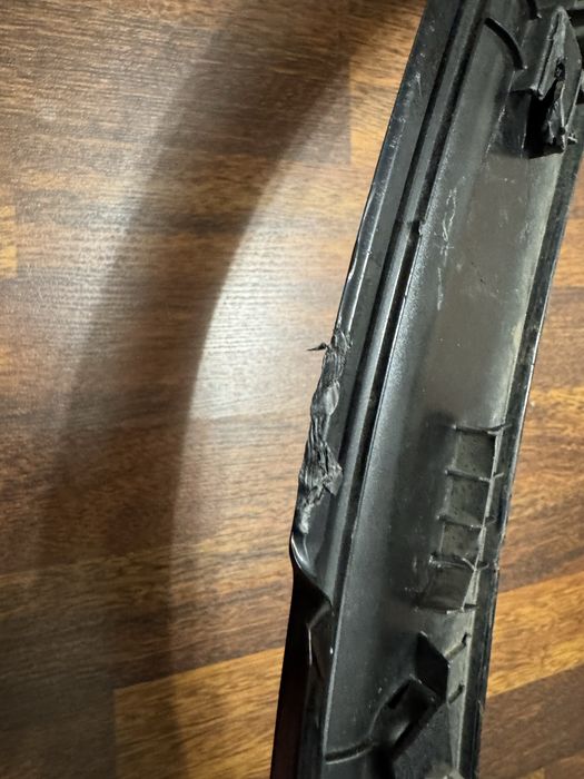 Арка права kia ev 6 пошкоджена