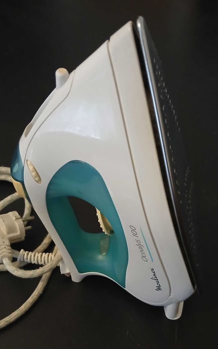 Ferro a vapor Moulinex Ocealys 100 BA1