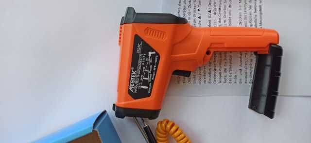 Термометр цифровий безконтактний