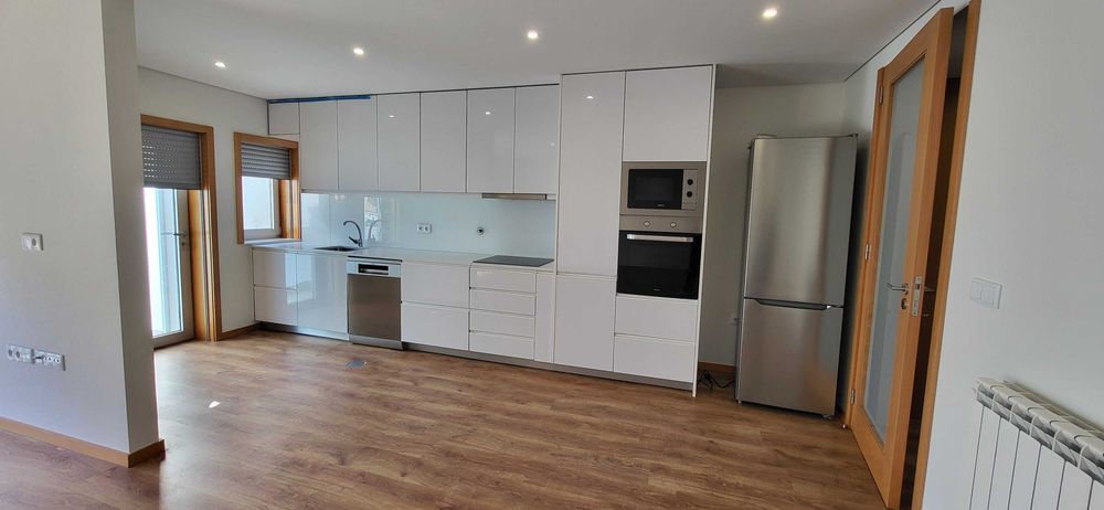Apartamento t2 à venda na Rua 16 Espinho. — Espinho, Aveiro