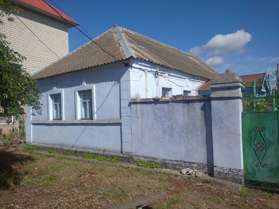 Продам будинок у центрі Матвіївки