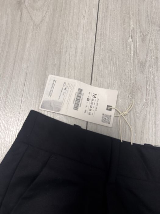 Шорти костюмні чорні Zara нові М