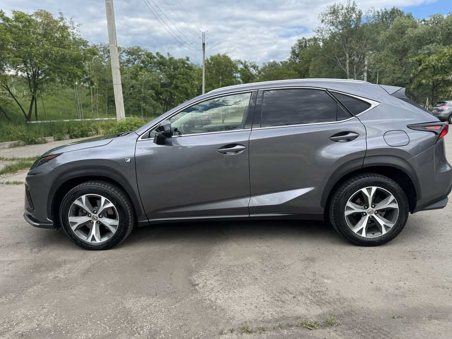Продам авто LEXUS NX