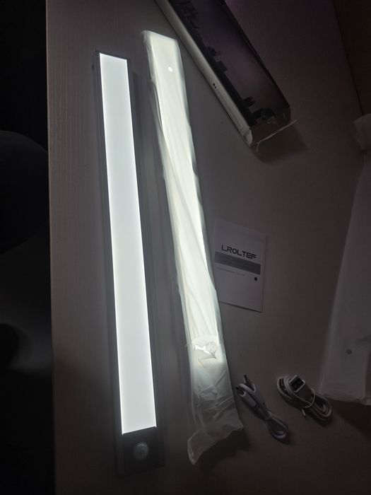 Lampki Led bezprzewodowe z czujnikiem ruchu  2 szt