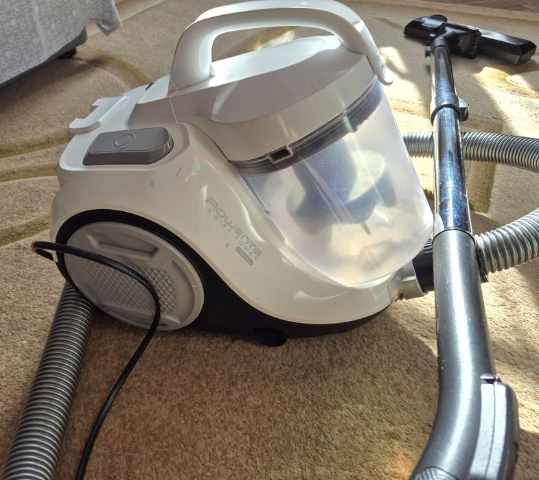 пилосос Rowenta Power Cyclonic Swift 
Пилосос повніст