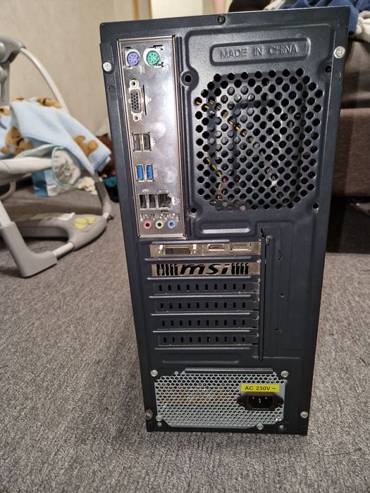 ПК, персональний комп'ютер з підсвіткою