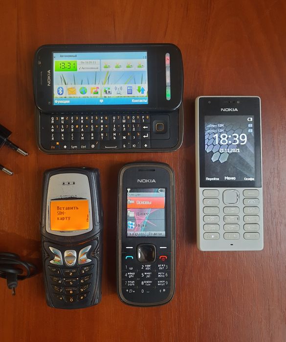 Мобильные кнопочные Nokia C6-00, Nokia 5030