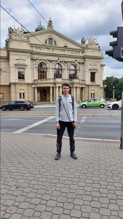 Репетитор математики, фізики, англійської, української онлайн / Івано-Франківськ