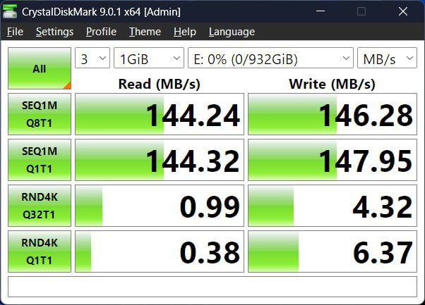 Внутренний жёсткий диск Toshiba HDD 1TB 2.5 + карман