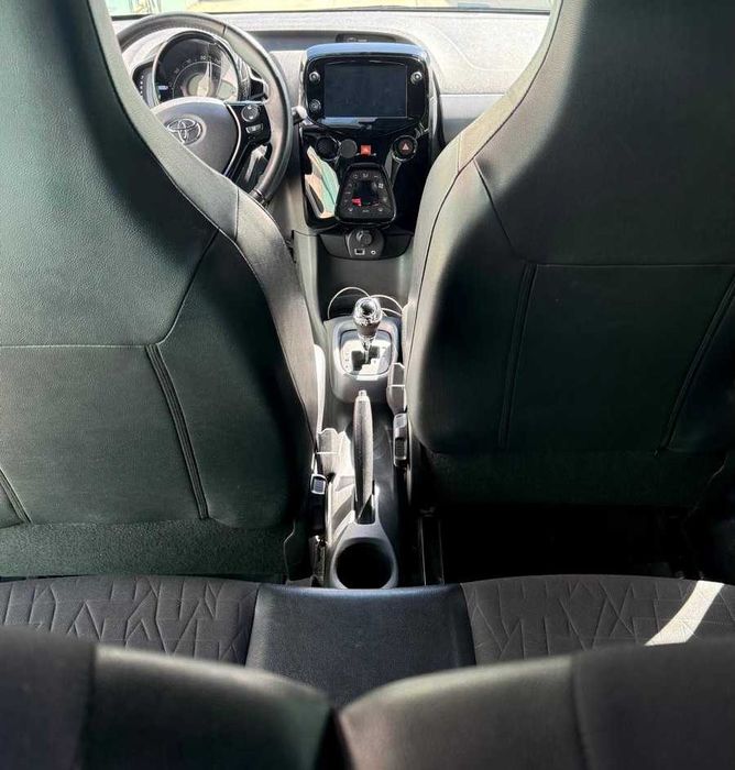 Toyota Aygo 2021 - Automático