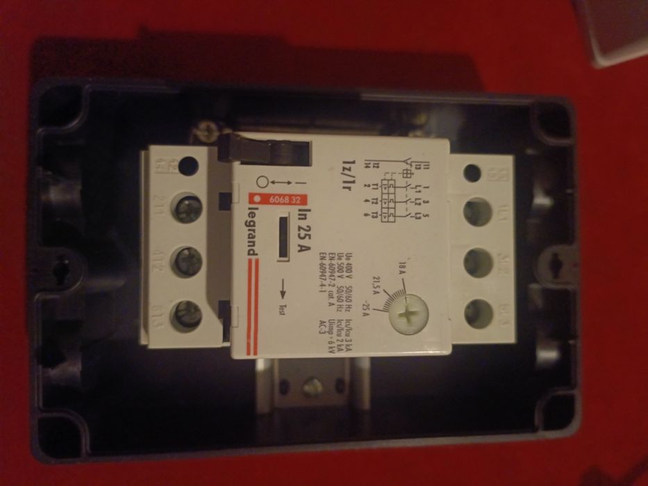 Obudowa Gj Ip65 M250 Legrand