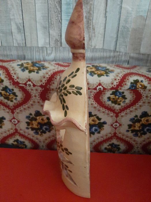 Aplique em cerâmica p/parede. NOVO.