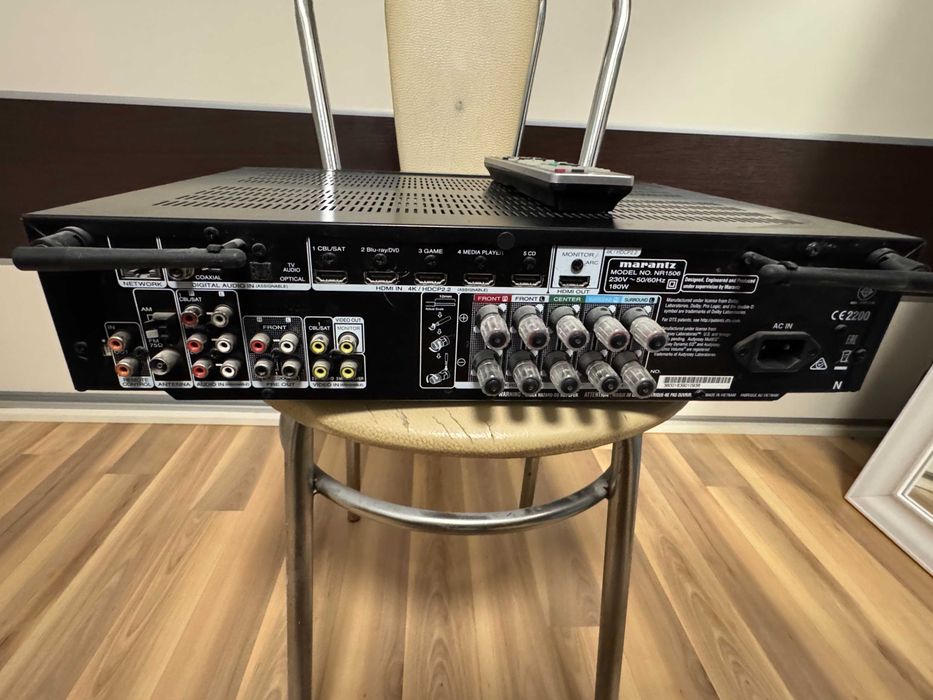 Marantz NR1506 amplituner