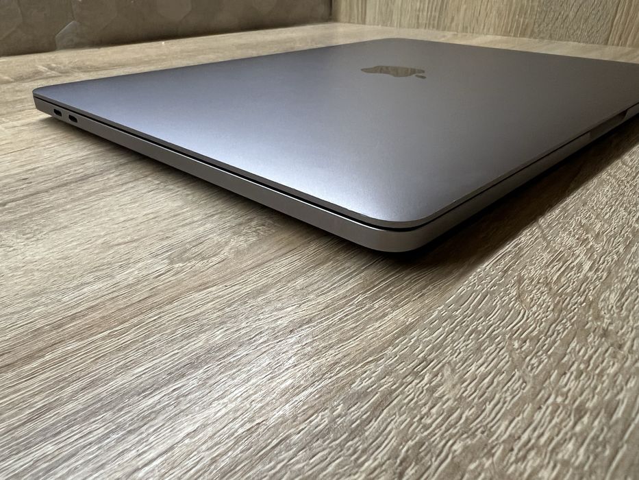 MacBook Pro 13' A2338 2020 M1/16Gb RAM/ 256Gb SSD - MDM