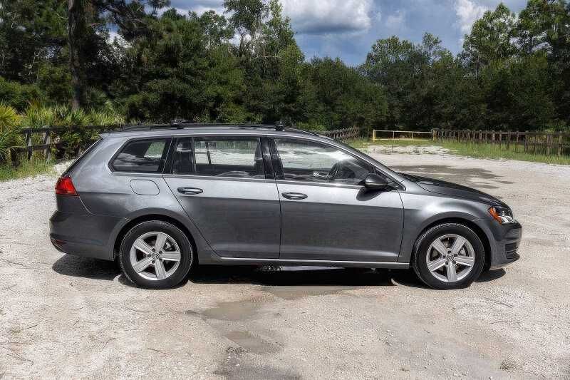 2015 Volkswagen Golf SportWagen TDI S