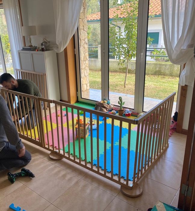 Parque infantil octagonal madeira cerca proteção com porta