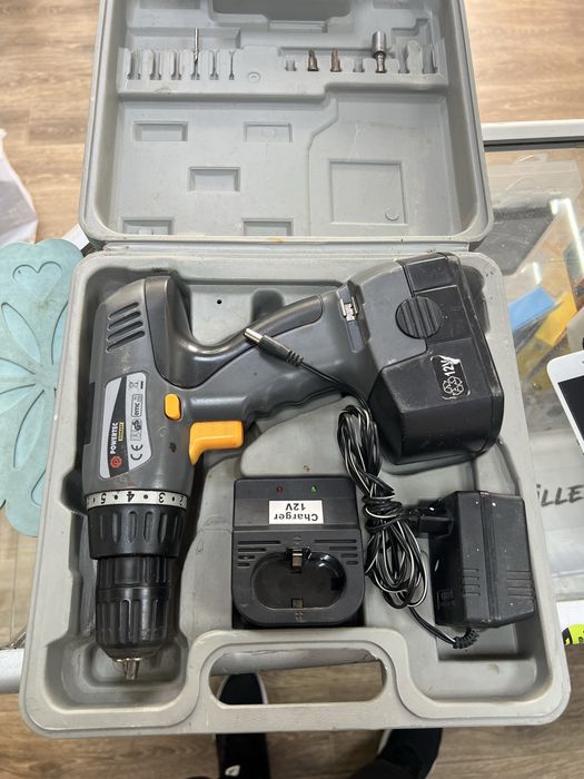 2 шуруповерта Powertec и Forte Pro Line + кейсы, зарядки