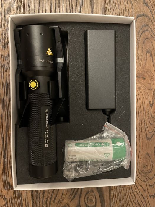 Ручний ліхтар Ledlenser i9R iron CRI