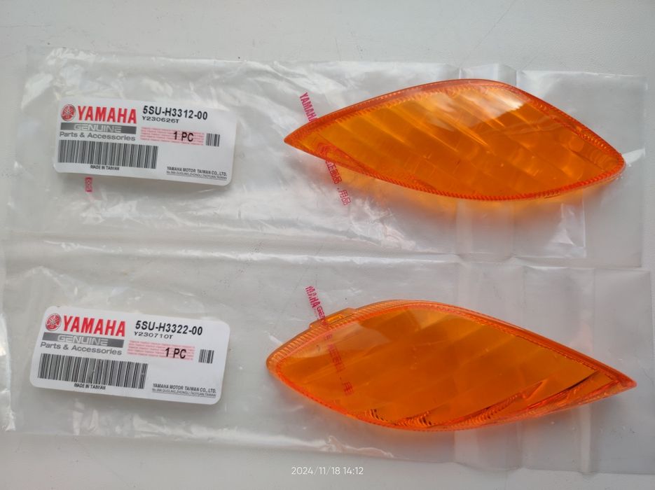 Стекла передних поворотов Yamaha Jog 5SU-H3312-00 + 5SU-H3322-00