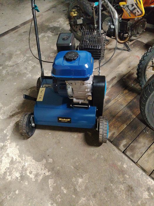 Spalinowy wertykulator do trawy Einhell