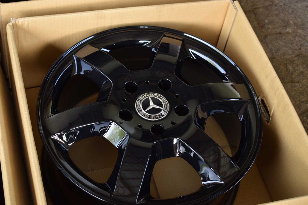 Mercedes G klasa w 463 460 czarne felgi 18 cali nie amg oryginał