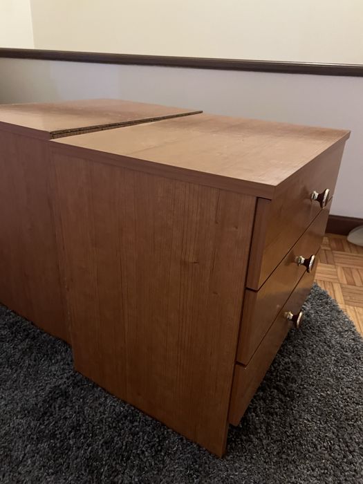 Conjunto de mesas de cabeceira