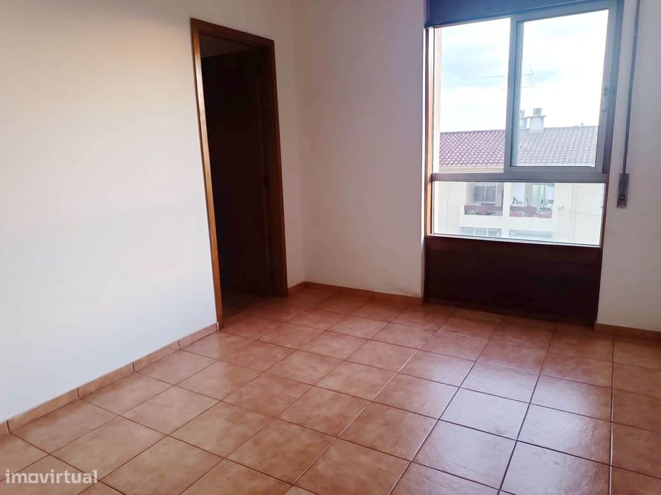 Apartamento T1 em Coimbra (Urb. Loreto)
