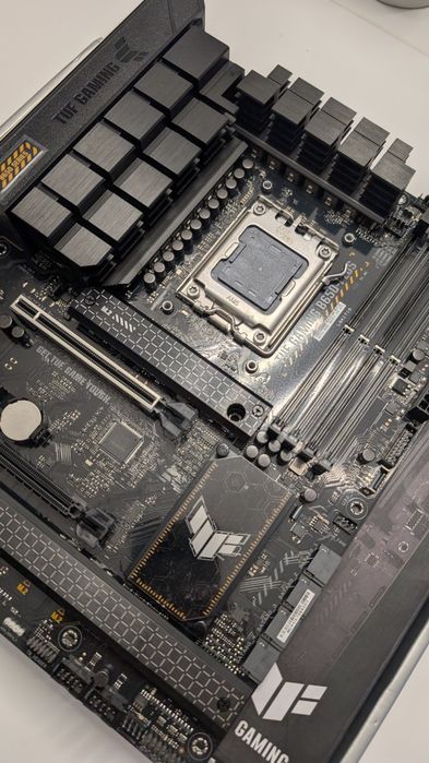 Płyta główna Asus Tuf Gaming B650-Plus