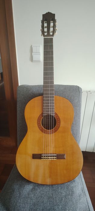 Guitarra Yamaha C40 + capa