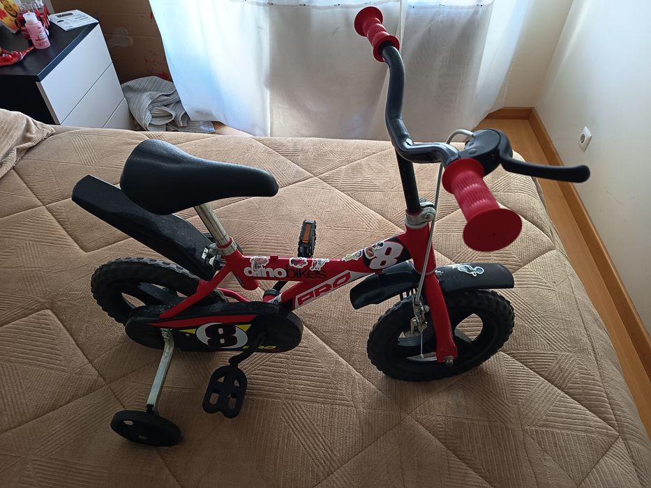 Vendo bicicleta muito nova,usa algumas vezes.