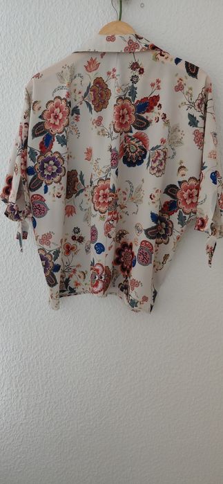 Blusa da marca Lanidor em ótimo estado