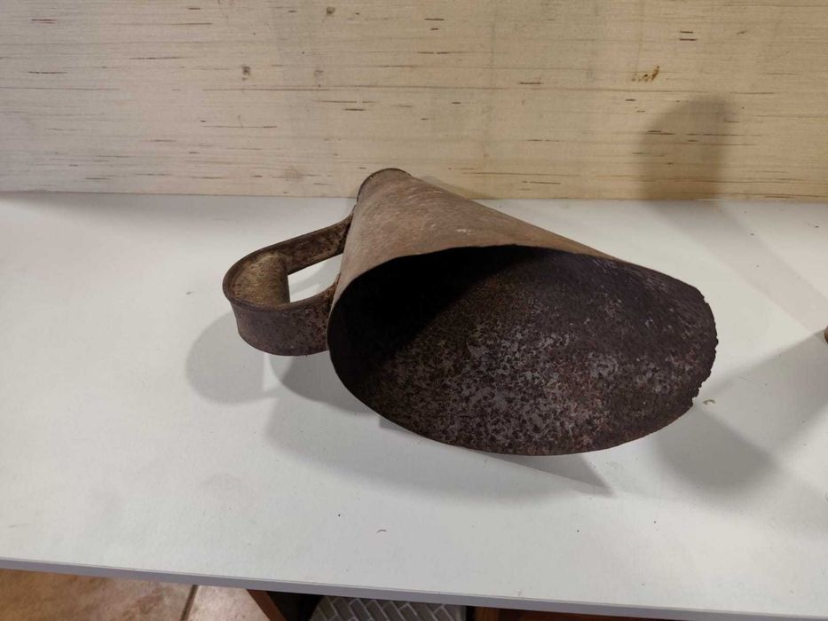 Medidor de cereais e Enxofradeira