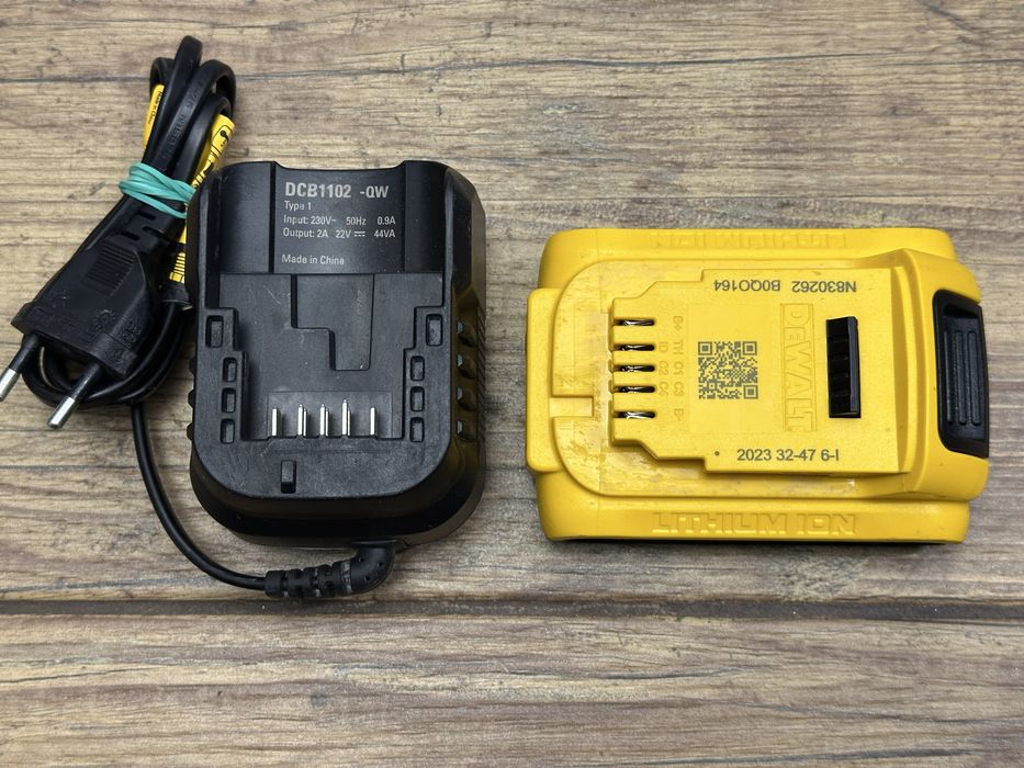 Zestaw | bateria akumulator 18V 2Ah 2023r. | ładowarka DCB1102 DeWalt