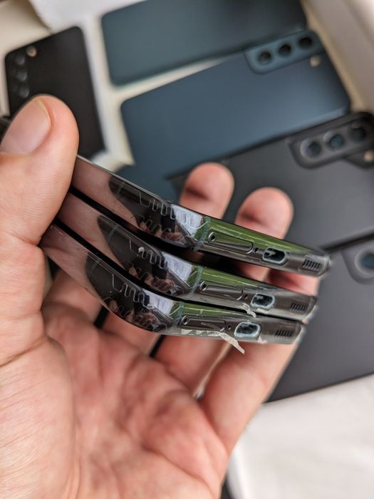 ГАРАНТІЯ Samsung galaxy s22 - як НОВІ