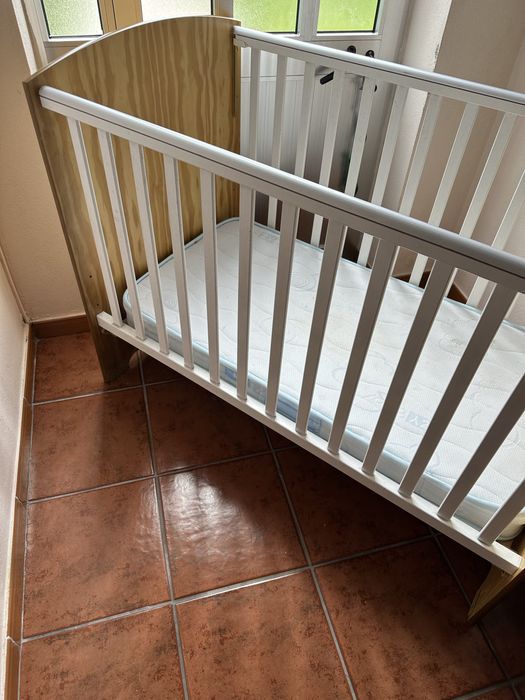 Berço bebe com colchão