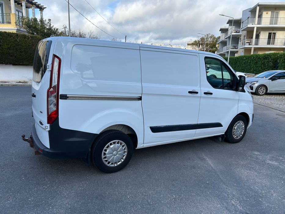 Ford Transit Custom 2.2tdci IVA 2013 com 140mil km