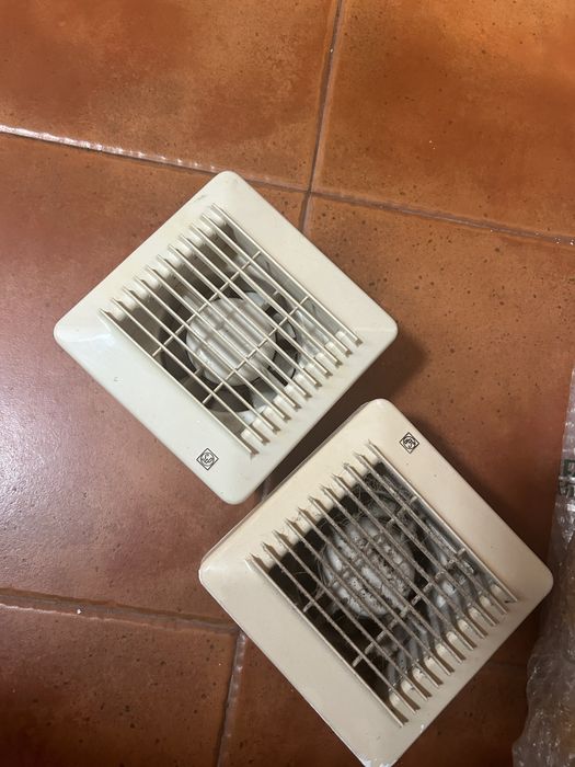 Lâmpadas e exaustores