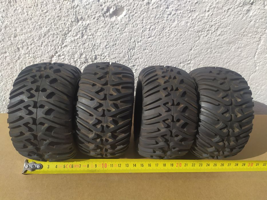 Pneus+jantes RC carro telecomandado- 1/10 com hex 12mm - monster truck