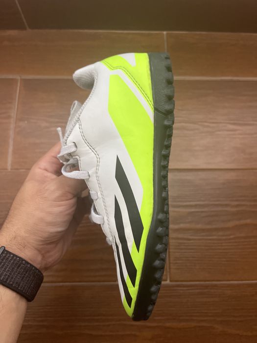 Chuteiras adidas piton borracha numero 33