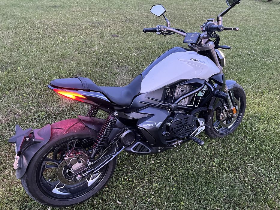 Малокубатурний Diavel