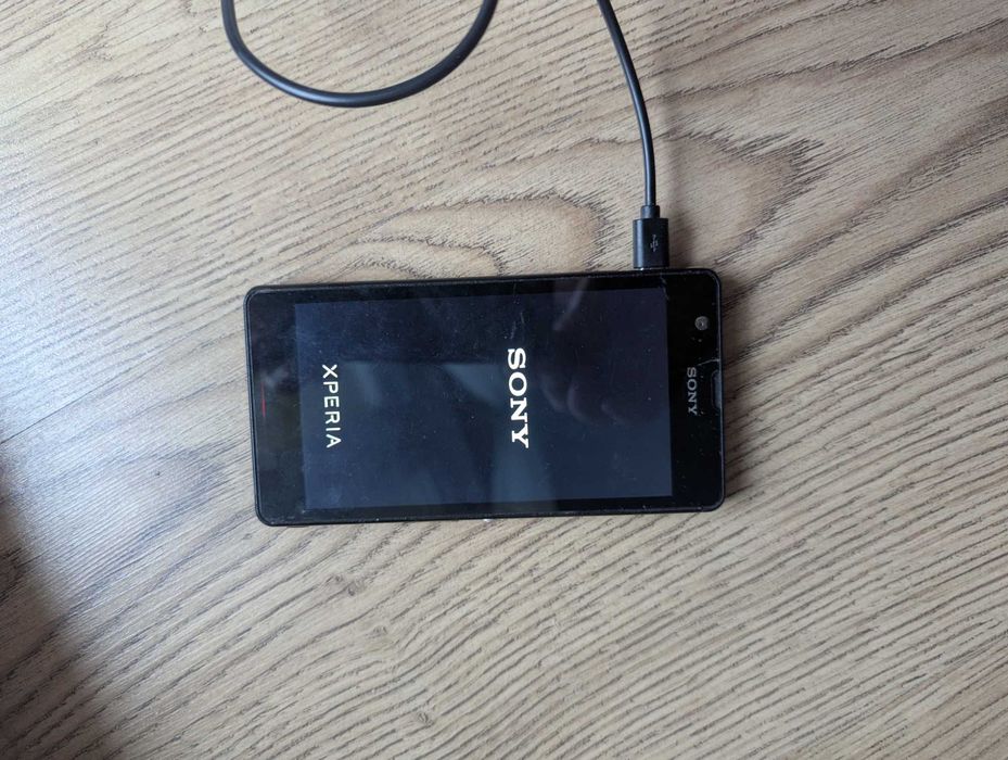 Sony Xperia ZR - Uszkodzony  Na części  Do naprawy  Bateria OK