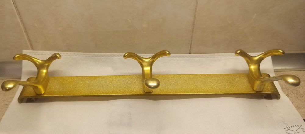 Вешалка настенная Винтажная СССР ( алюминий,  цвет золото)