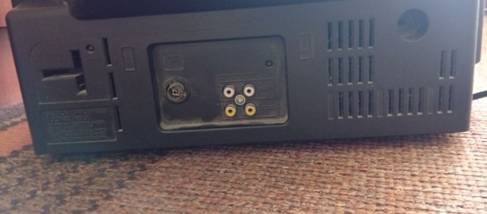 Компактний телевізор