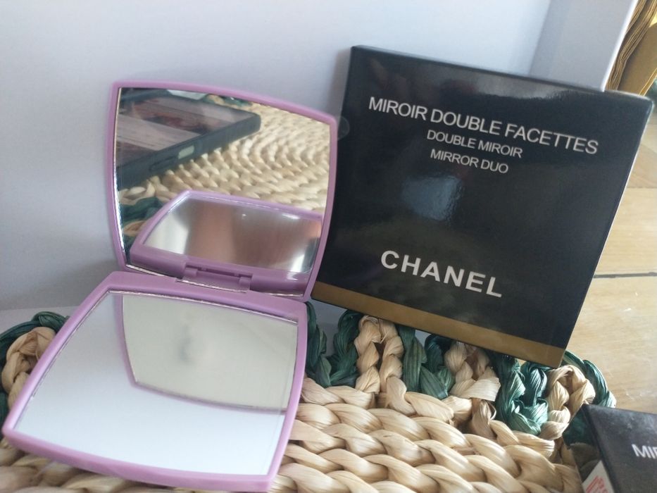 Nowe lusterko Chanel fioletowe 7x 7