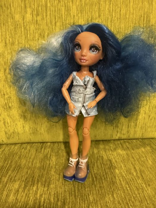 Lalka Rainbow High niebieska